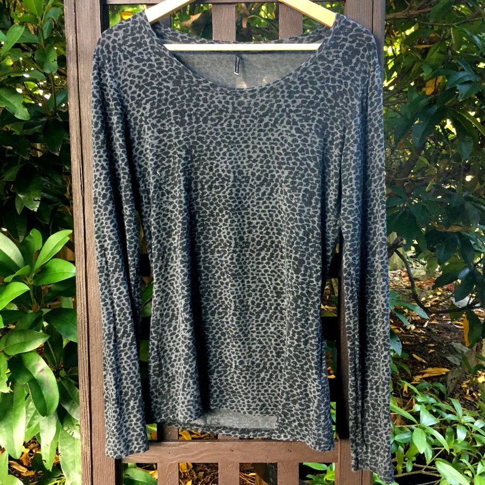 Soyaconcept Grey & Black Cheetah Spot Viscose Contour Top M Scandi